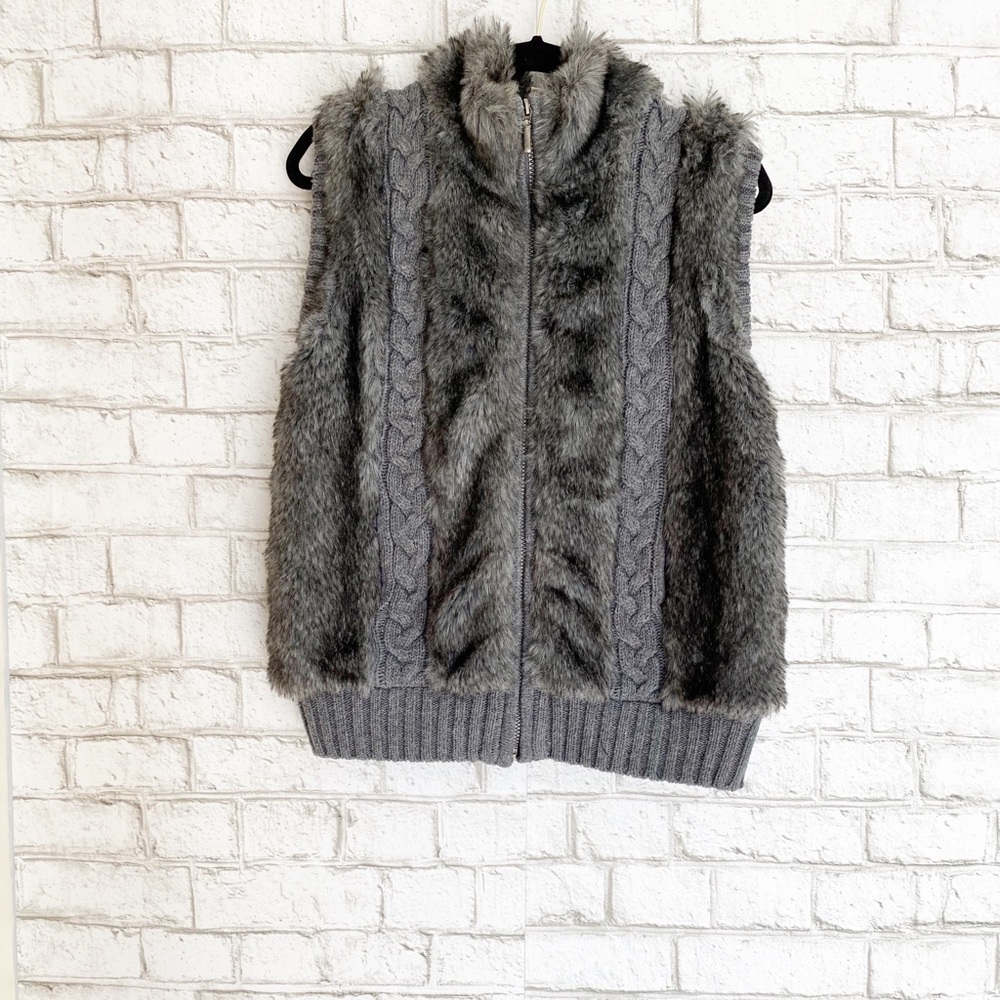 Dressbarn Fur & Cable Knit Sweater Vest Medium